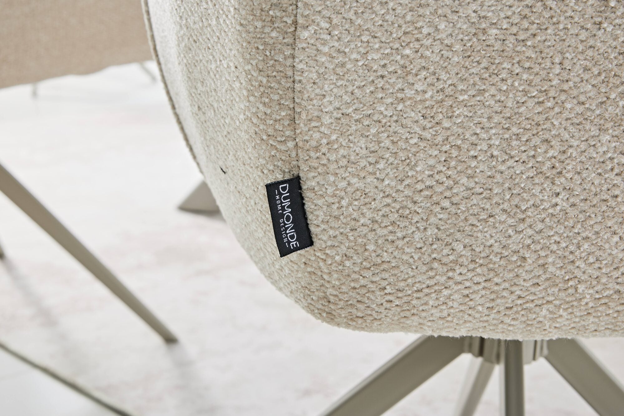 Set masa extensibila dumonde Solis 160-240x90 cm + 6 scaune Guido 62x84 cm