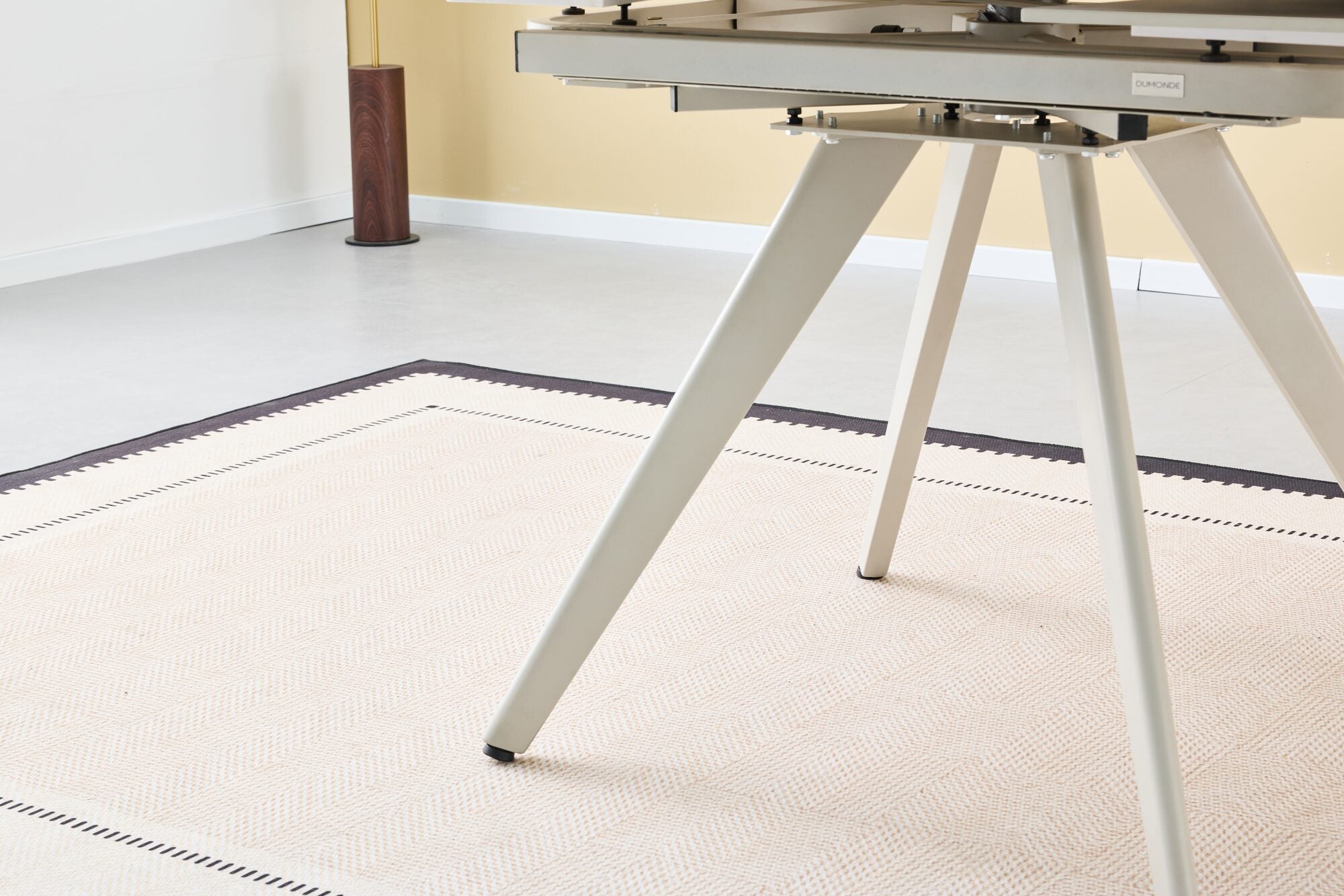 Masa extensibila dumonde cu picioare metalice si blat ceramic Umbra 120-180x80 cm