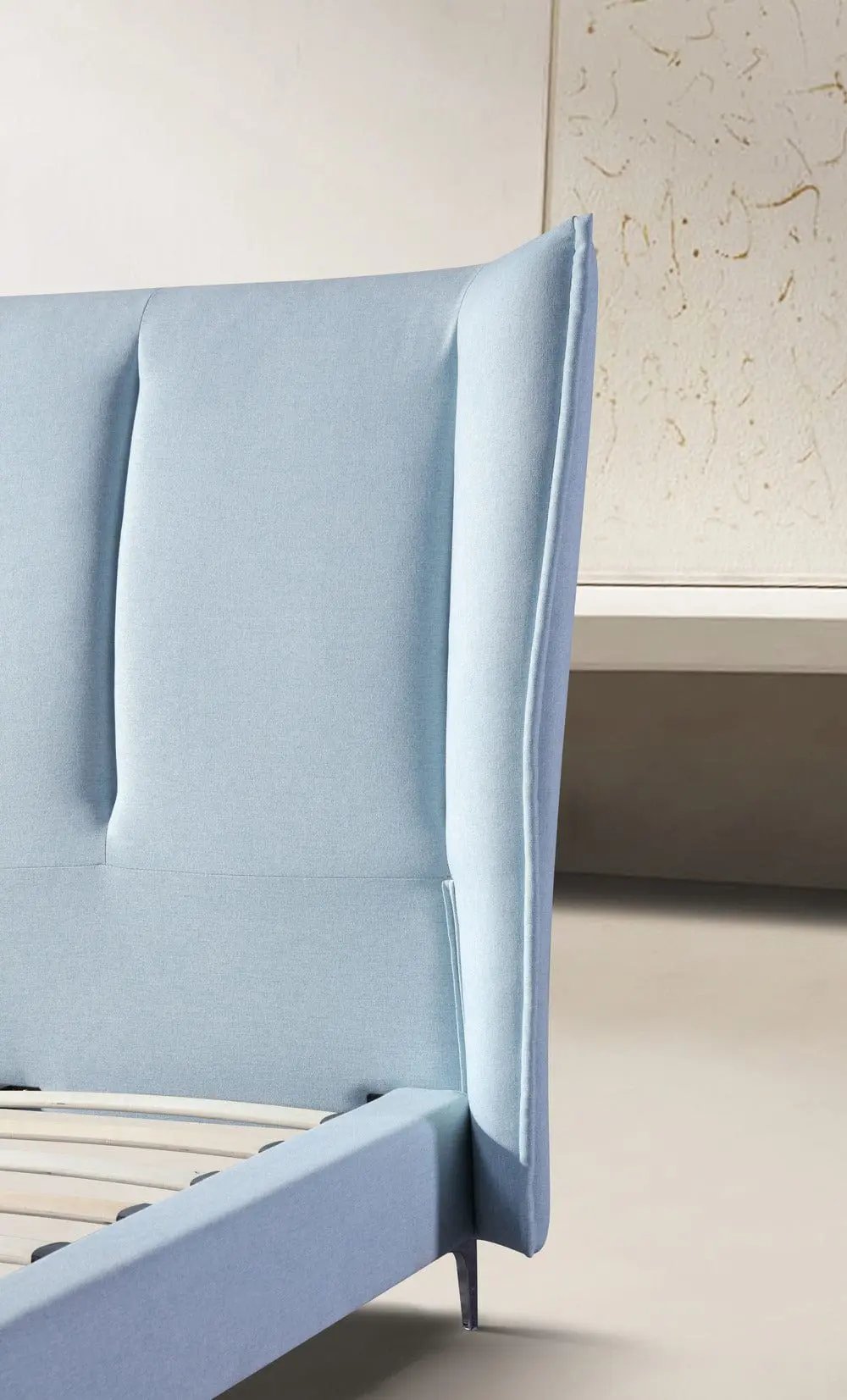 Pat dormitor dumonde, tapitat albastru, Phoenix 180x200 cm, somiera inclusa CRNB