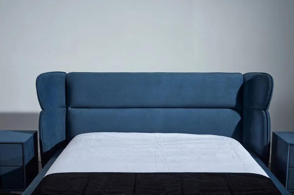 Pat dormitor dumonde, tapitat albastru, Sierra 180x200 cm, somiera inclusa CRNB