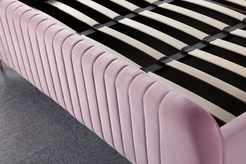 Pat dormitor dumonde, tapitat roz, Orlando 180x200 cm, lada depozitare, somiera rabatabila inclusa CRNB