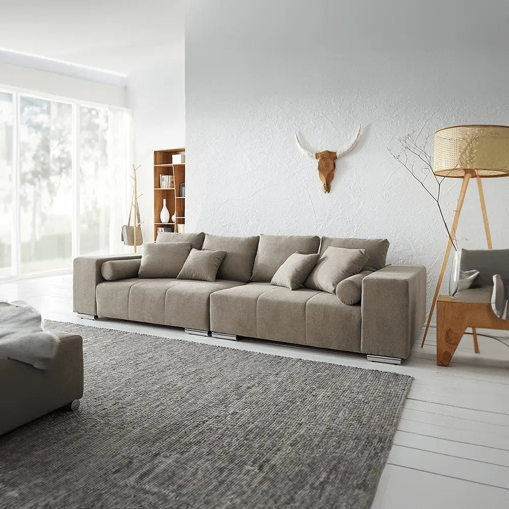 Canapea extensibilă dumonde cu ladă de depozitare si sezut confortabil din spuma HR, Marbela Enjoy Camel XXL 295x100 cm