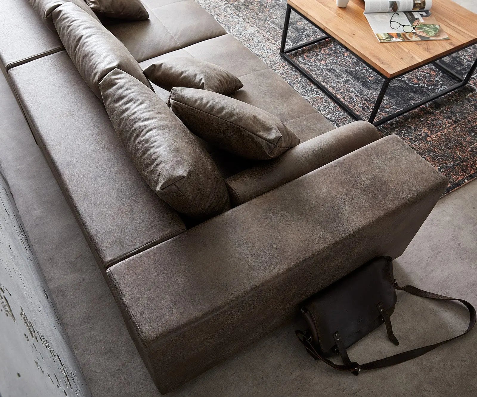 Canapea extensibilă dumonde cu ladă de depozitare si sezut confortabil din spuma HR, Marbela Tobago Brown XXL 295x100 cm