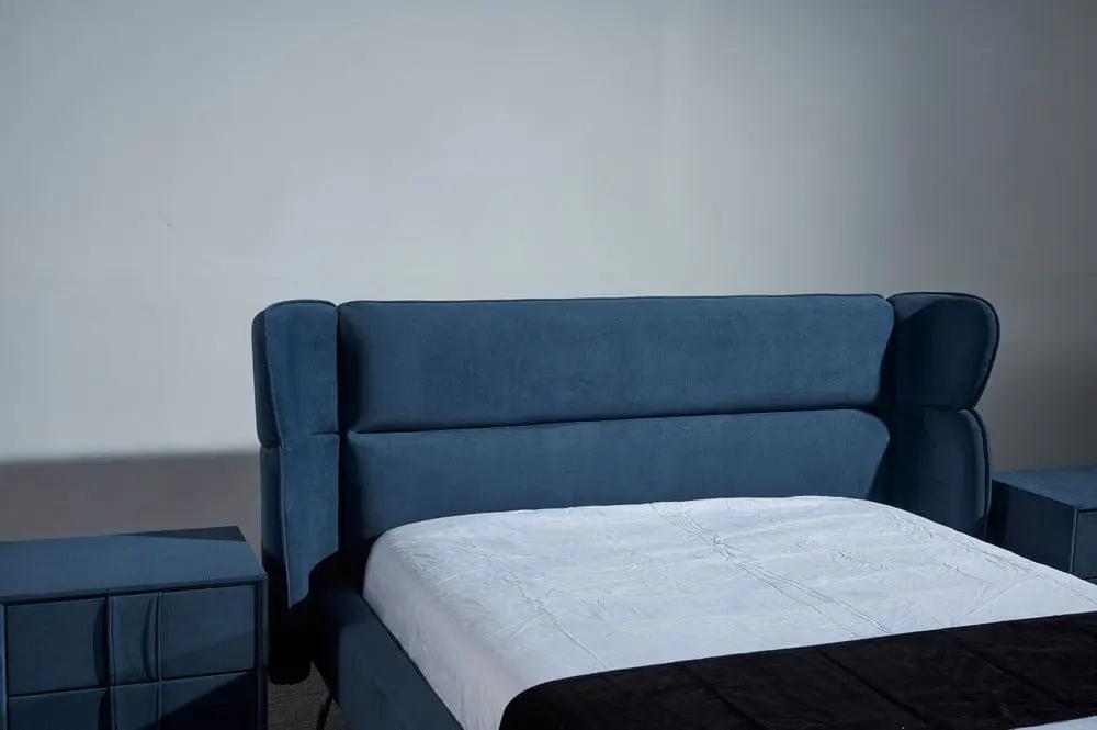 Pat dormitor dumonde, tapitat albastru, Sierra 180x200 cm, somiera inclusa CRNB